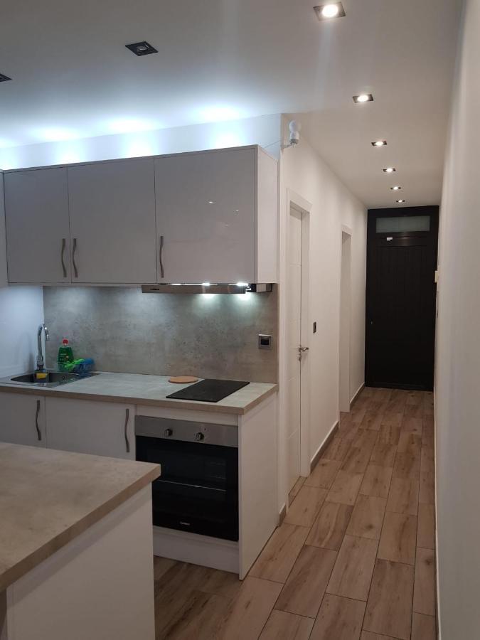 Family Comfortable Apartment Arona  Esterno foto