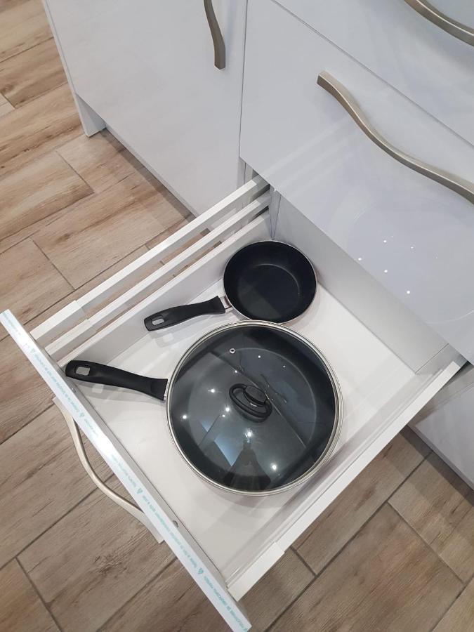 Family Comfortable Apartment Arona  Esterno foto