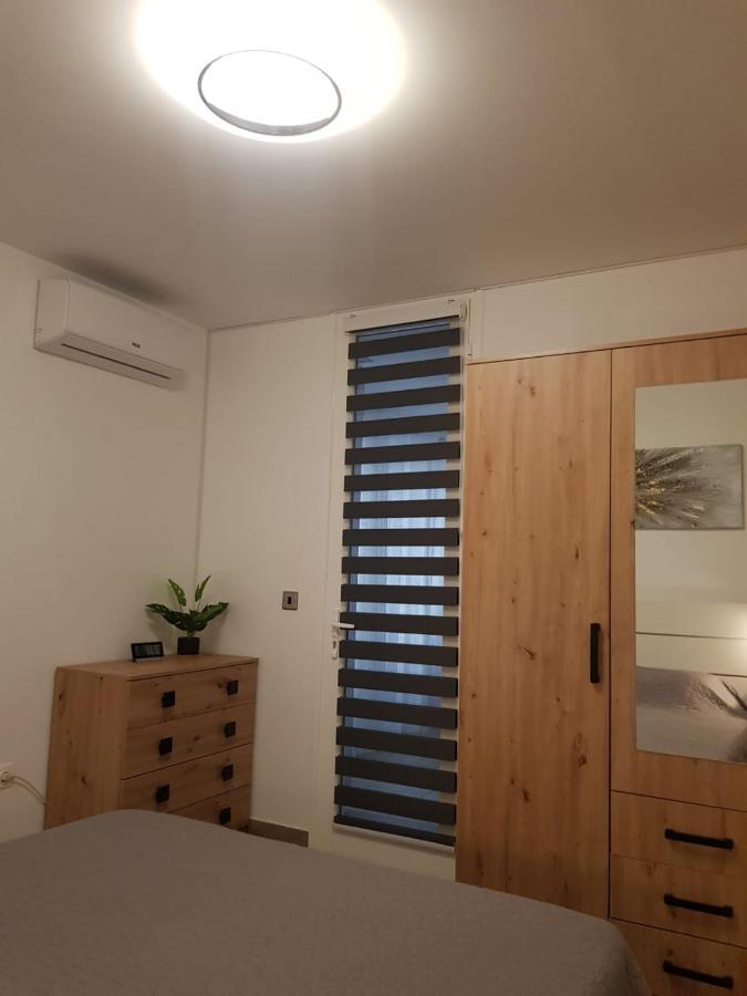 Family Comfortable Apartment Arona  Esterno foto