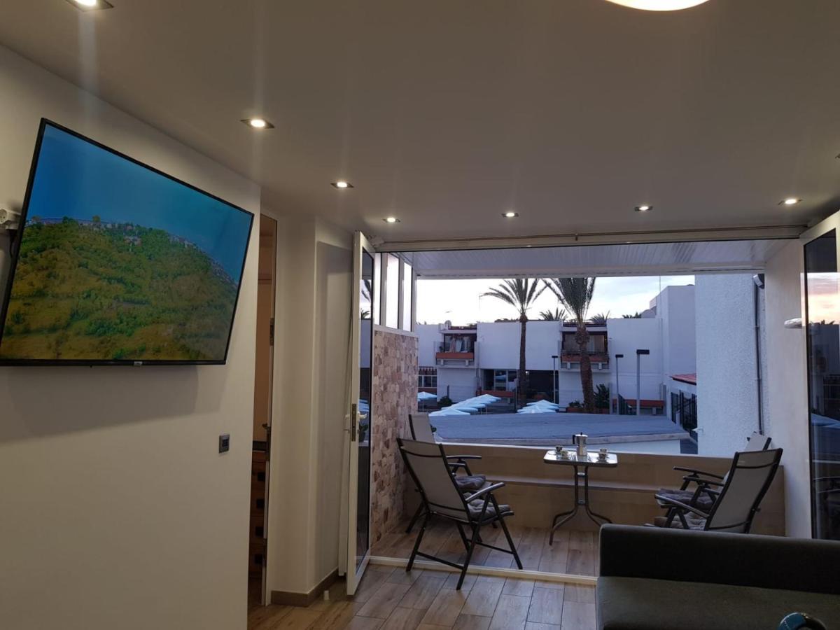 Family Comfortable Apartment Arona  Esterno foto