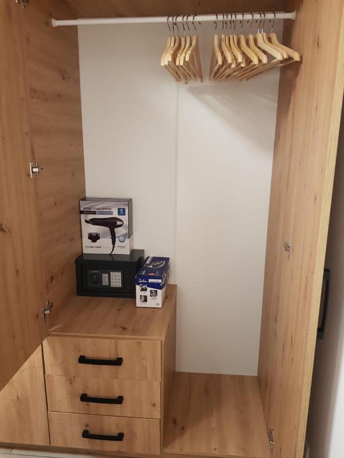 Family Comfortable Apartment Arona  Esterno foto